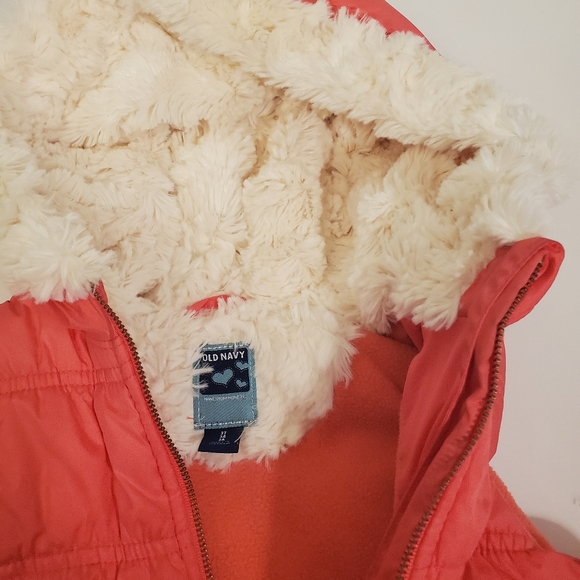 Old Navy Insulated Puff Vest with Faux Fur Hood 3T - Picture 4 of 7
